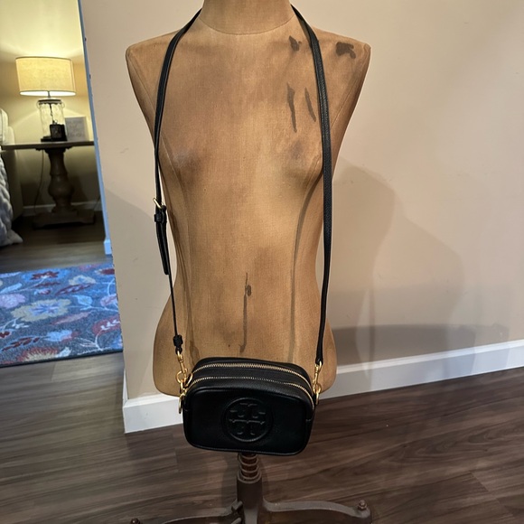 Tory Burch Black Leather Crossbody Bag - Picture 3 of 4